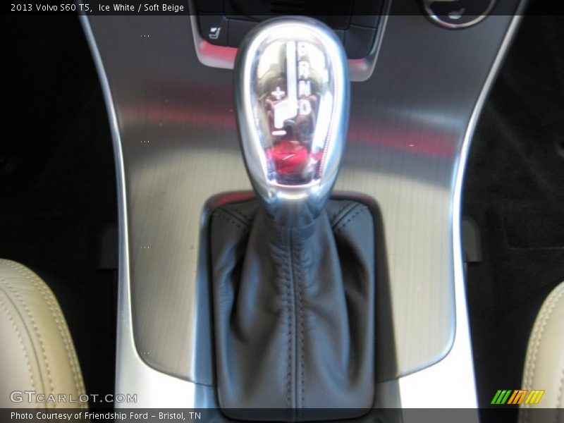 Ice White / Soft Beige 2013 Volvo S60 T5