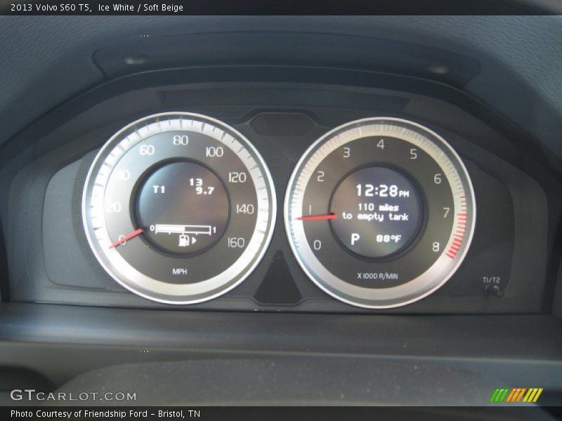 Ice White / Soft Beige 2013 Volvo S60 T5