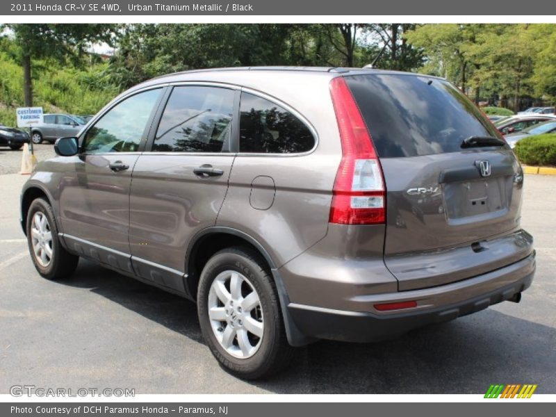 Urban Titanium Metallic / Black 2011 Honda CR-V SE 4WD