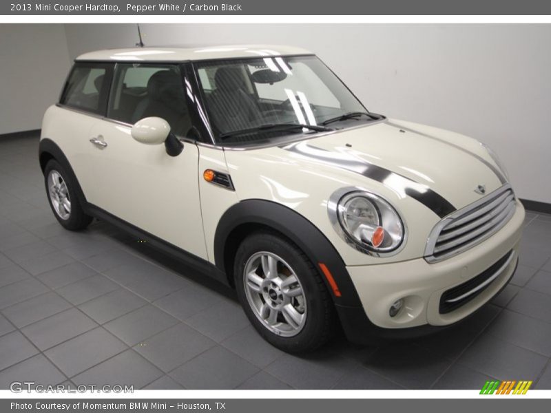 Pepper White / Carbon Black 2013 Mini Cooper Hardtop