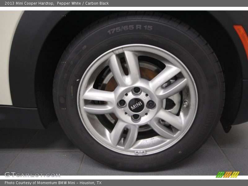 Pepper White / Carbon Black 2013 Mini Cooper Hardtop