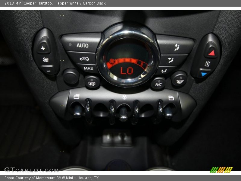 Pepper White / Carbon Black 2013 Mini Cooper Hardtop