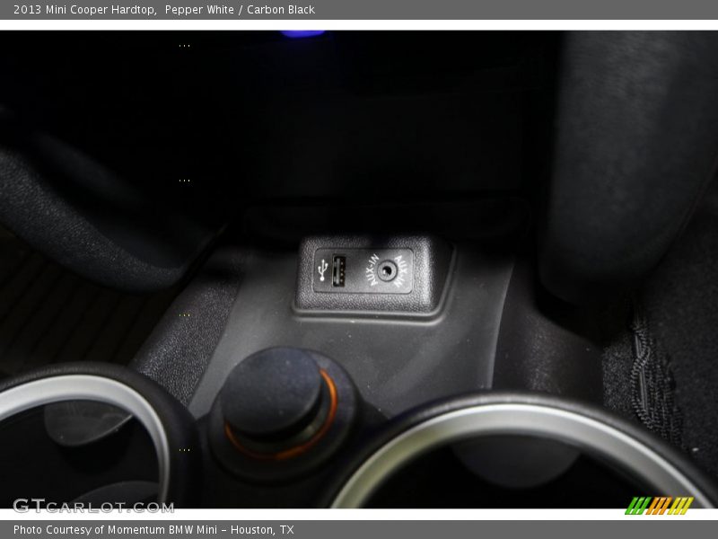 Pepper White / Carbon Black 2013 Mini Cooper Hardtop