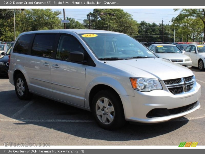 Bright Silver Metallic / Black/Light Graystone 2012 Dodge Grand Caravan SE