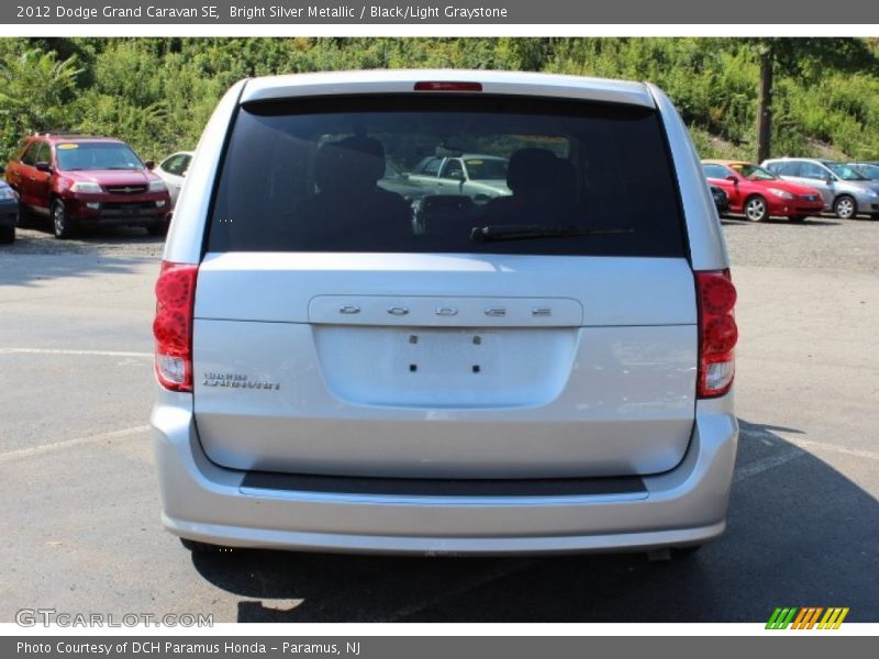 Bright Silver Metallic / Black/Light Graystone 2012 Dodge Grand Caravan SE