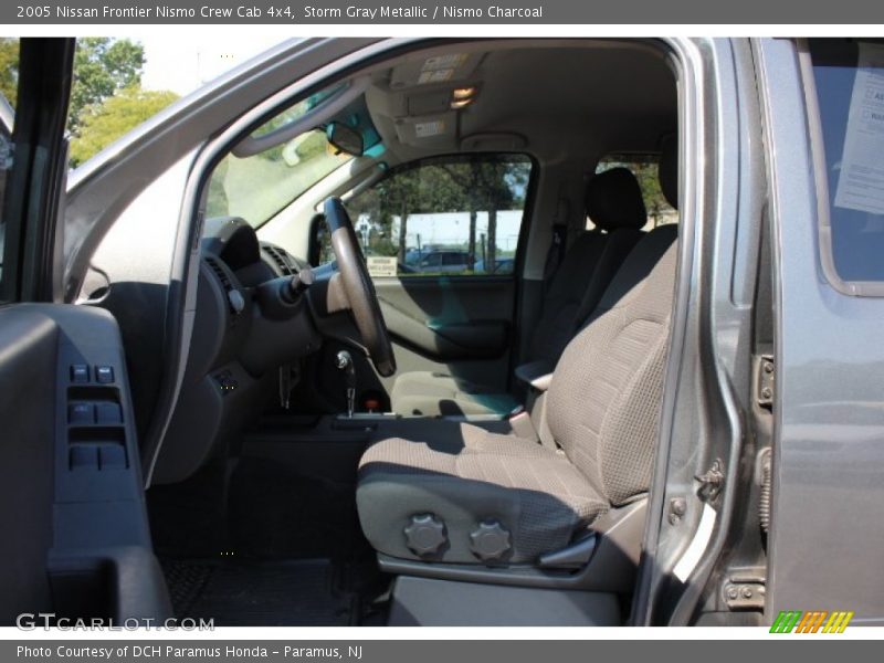 Storm Gray Metallic / Nismo Charcoal 2005 Nissan Frontier Nismo Crew Cab 4x4