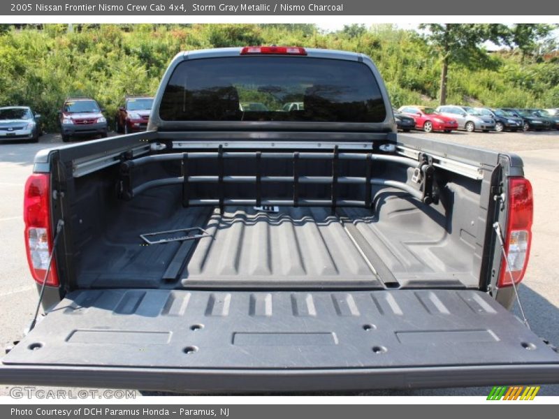 Storm Gray Metallic / Nismo Charcoal 2005 Nissan Frontier Nismo Crew Cab 4x4