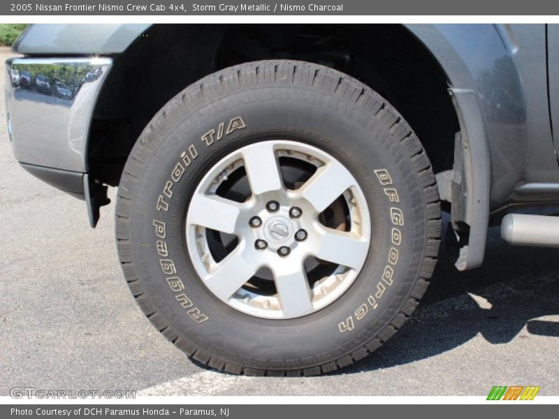 Storm Gray Metallic / Nismo Charcoal 2005 Nissan Frontier Nismo Crew Cab 4x4
