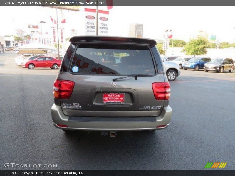 Phantom Gray Pearl / Oak 2004 Toyota Sequoia SR5 4x4