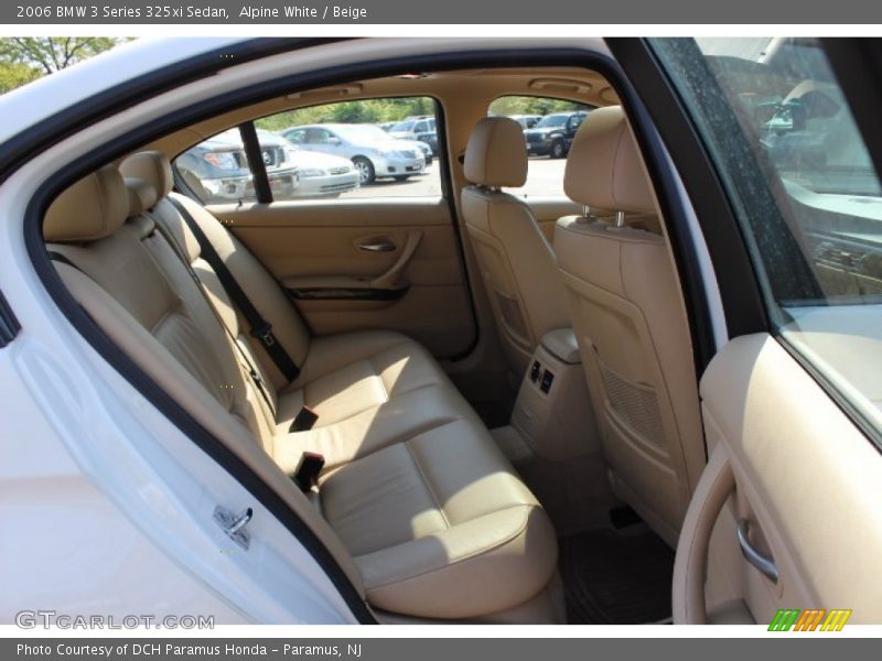 Alpine White / Beige 2006 BMW 3 Series 325xi Sedan