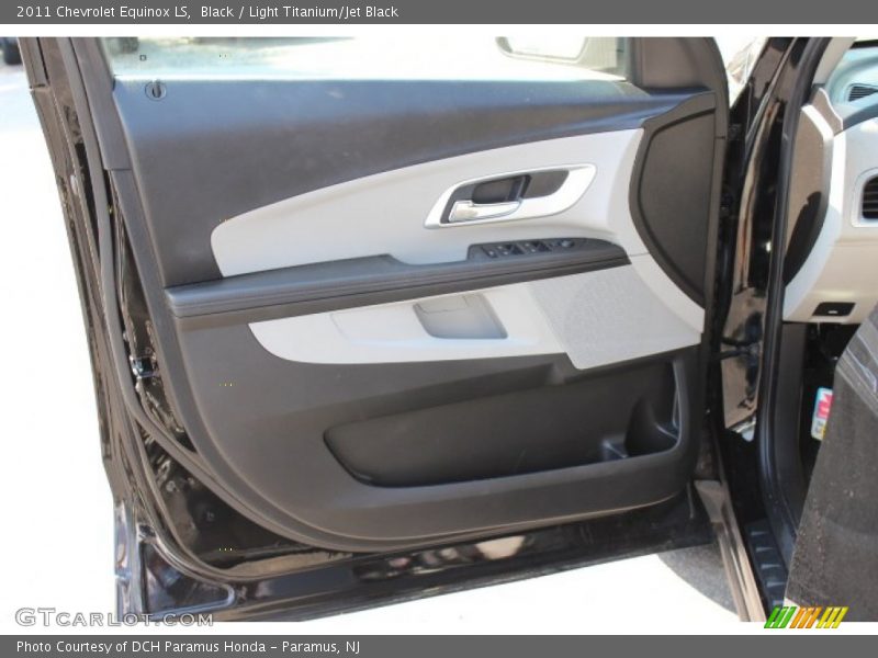 Black / Light Titanium/Jet Black 2011 Chevrolet Equinox LS