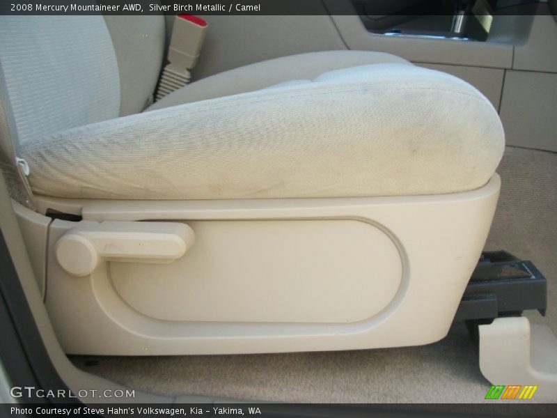 Silver Birch Metallic / Camel 2008 Mercury Mountaineer AWD