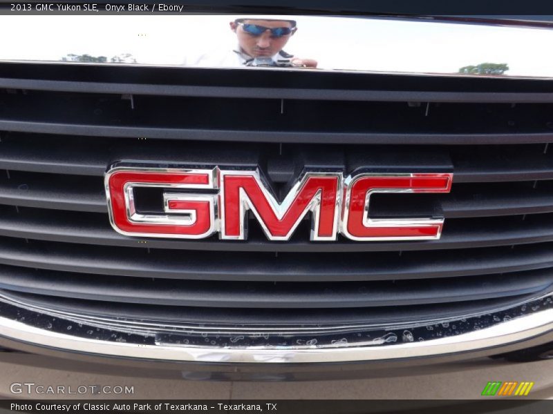 Onyx Black / Ebony 2013 GMC Yukon SLE
