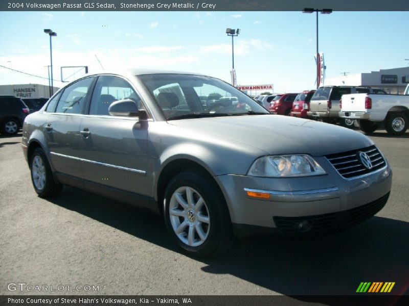 Stonehenge Grey Metallic / Grey 2004 Volkswagen Passat GLS Sedan
