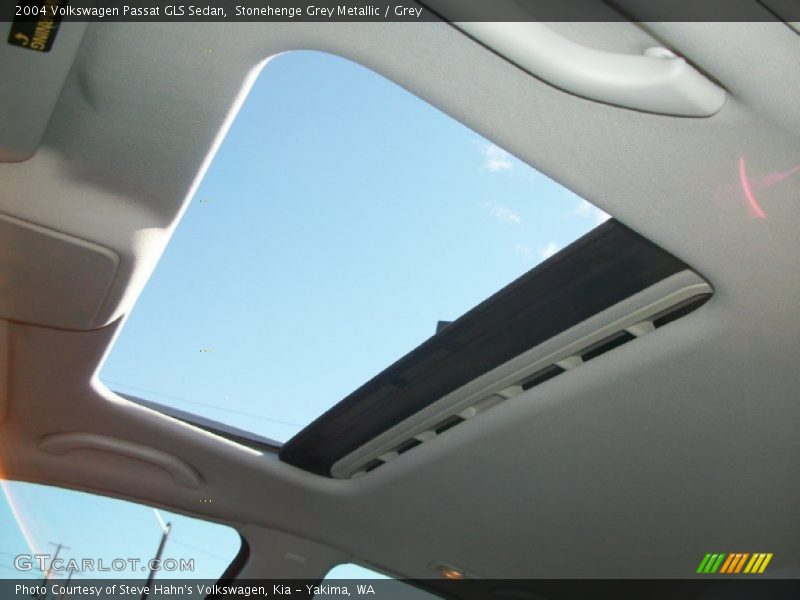 Stonehenge Grey Metallic / Grey 2004 Volkswagen Passat GLS Sedan