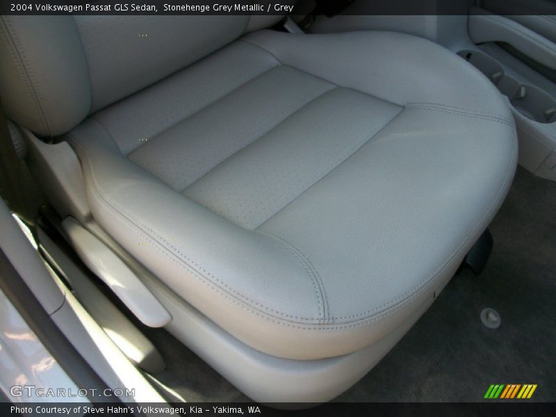 Stonehenge Grey Metallic / Grey 2004 Volkswagen Passat GLS Sedan