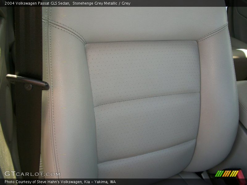 Stonehenge Grey Metallic / Grey 2004 Volkswagen Passat GLS Sedan