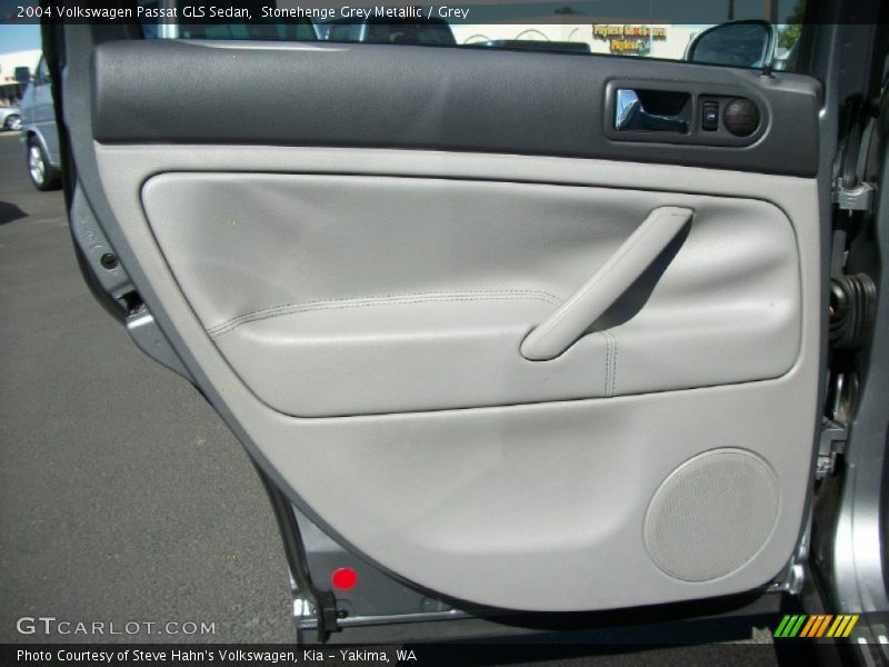 Stonehenge Grey Metallic / Grey 2004 Volkswagen Passat GLS Sedan