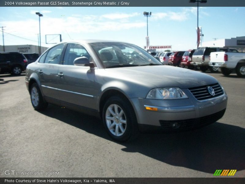 Stonehenge Grey Metallic / Grey 2004 Volkswagen Passat GLS Sedan