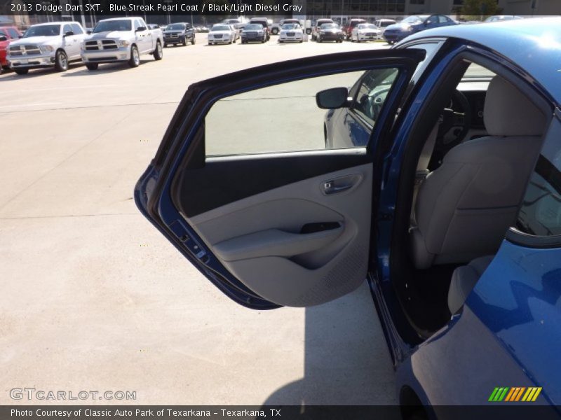 Blue Streak Pearl Coat / Black/Light Diesel Gray 2013 Dodge Dart SXT