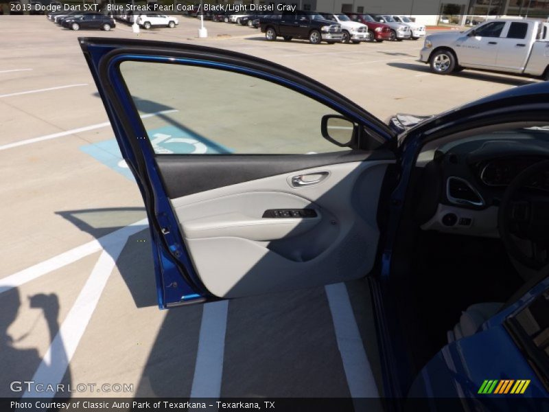 Blue Streak Pearl Coat / Black/Light Diesel Gray 2013 Dodge Dart SXT