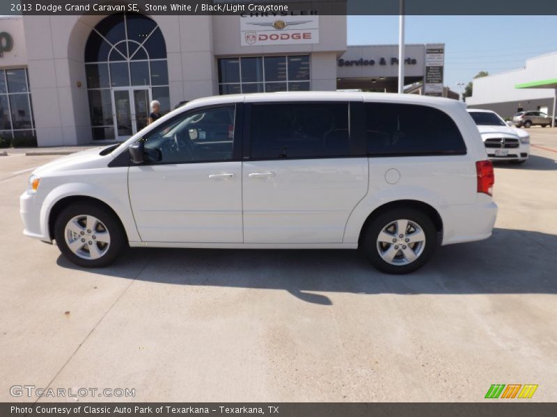 Stone White / Black/Light Graystone 2013 Dodge Grand Caravan SE