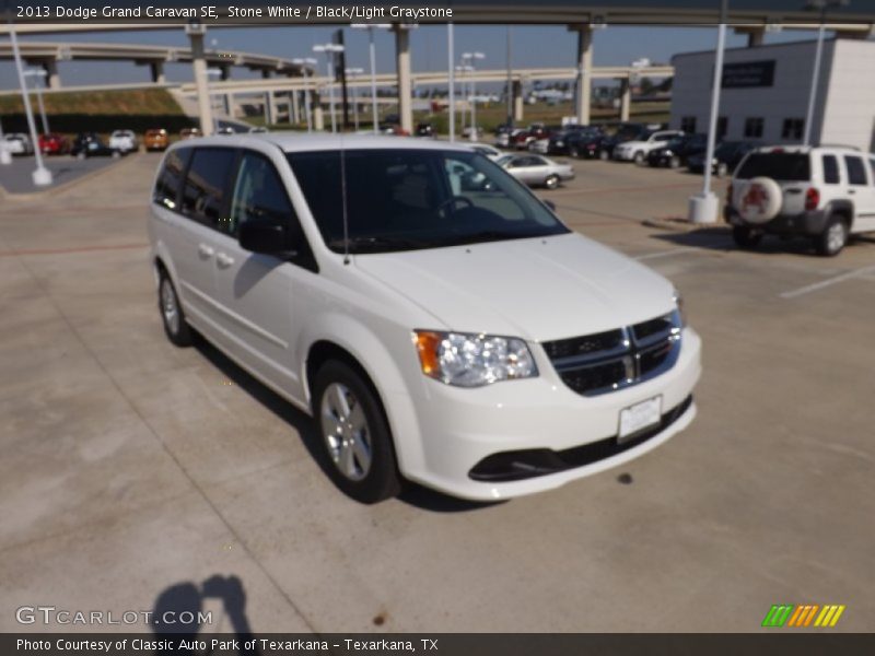Stone White / Black/Light Graystone 2013 Dodge Grand Caravan SE