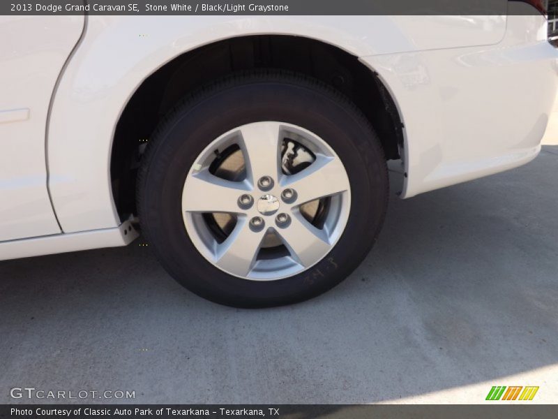 Stone White / Black/Light Graystone 2013 Dodge Grand Caravan SE
