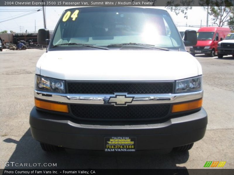 Summit White / Medium Dark Pewter 2004 Chevrolet Express 3500 15 Passenger Van