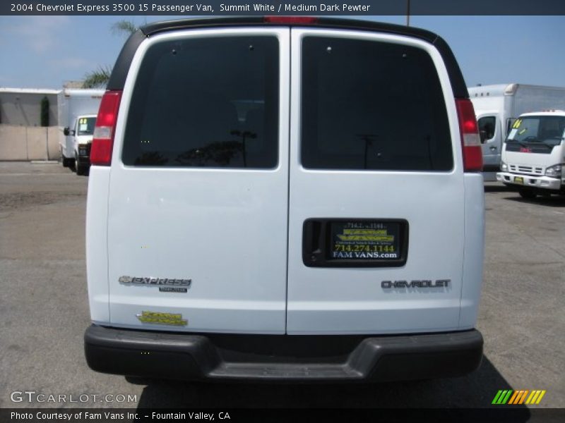 Summit White / Medium Dark Pewter 2004 Chevrolet Express 3500 15 Passenger Van