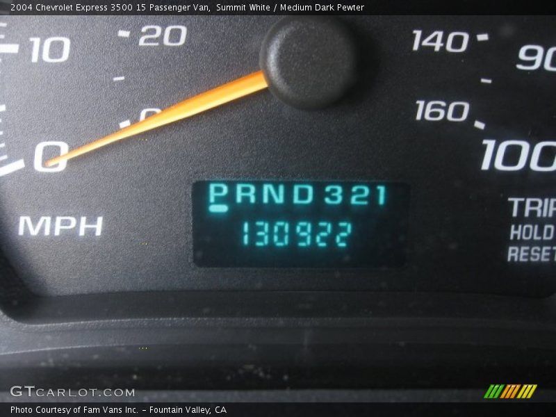 Summit White / Medium Dark Pewter 2004 Chevrolet Express 3500 15 Passenger Van