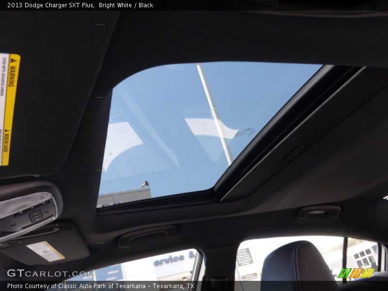 Bright White / Black 2013 Dodge Charger SXT Plus