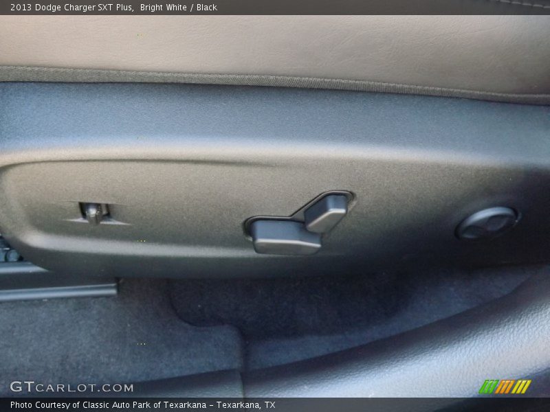 Bright White / Black 2013 Dodge Charger SXT Plus