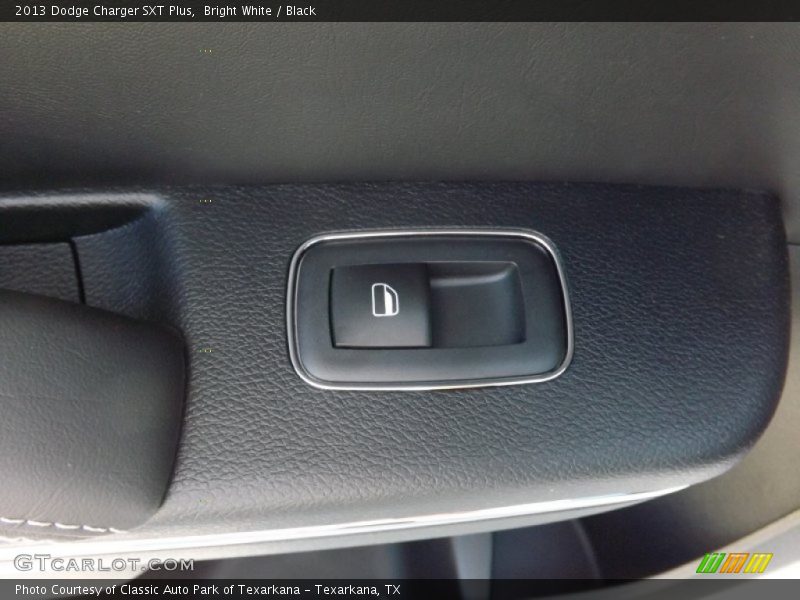 Bright White / Black 2013 Dodge Charger SXT Plus