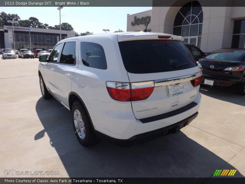 Bright White / Black 2013 Dodge Durango SXT