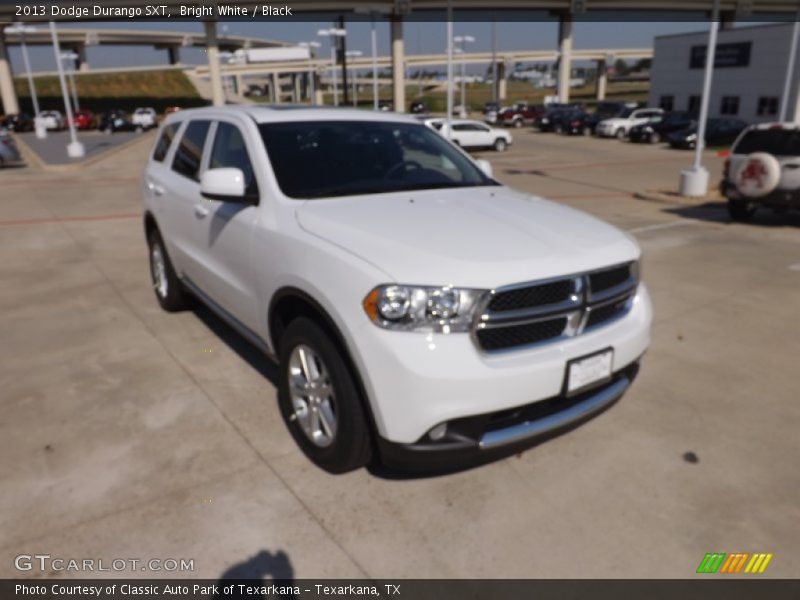 Bright White / Black 2013 Dodge Durango SXT