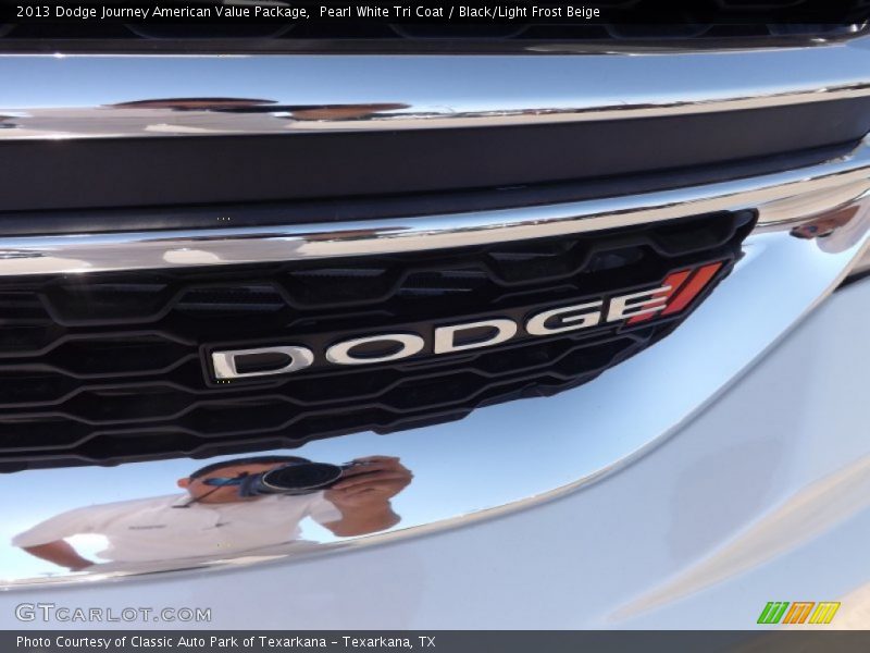 Pearl White Tri Coat / Black/Light Frost Beige 2013 Dodge Journey American Value Package
