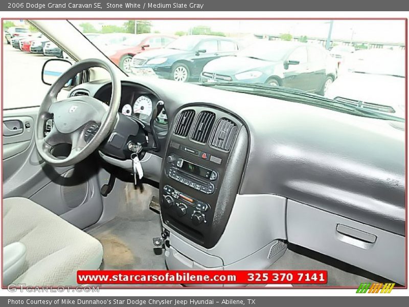 Stone White / Medium Slate Gray 2006 Dodge Grand Caravan SE