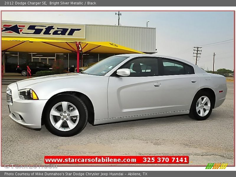 Bright Silver Metallic / Black 2012 Dodge Charger SE