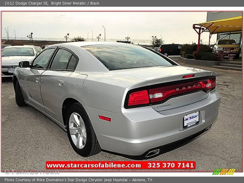 Bright Silver Metallic / Black 2012 Dodge Charger SE