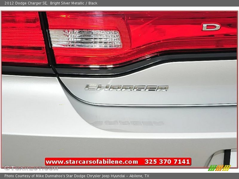 Bright Silver Metallic / Black 2012 Dodge Charger SE