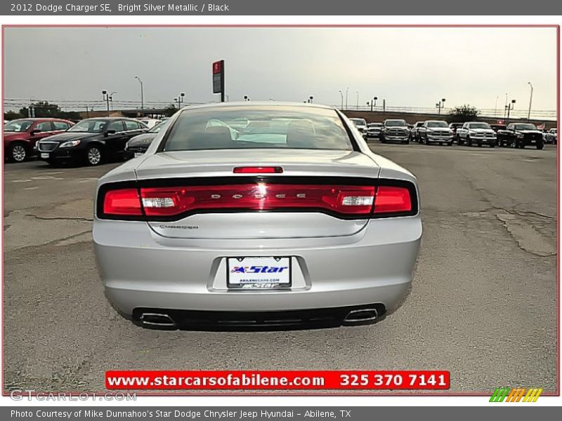 Bright Silver Metallic / Black 2012 Dodge Charger SE