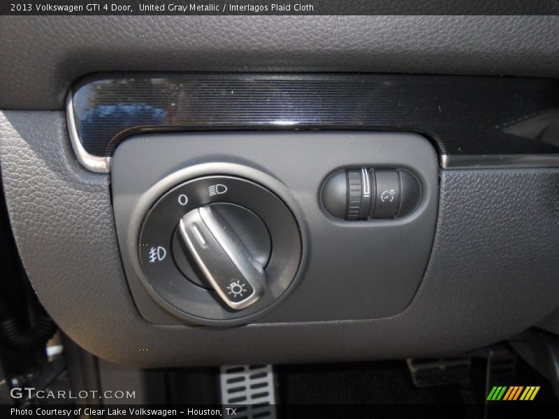 United Gray Metallic / Interlagos Plaid Cloth 2013 Volkswagen GTI 4 Door