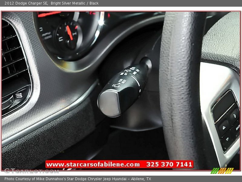Bright Silver Metallic / Black 2012 Dodge Charger SE