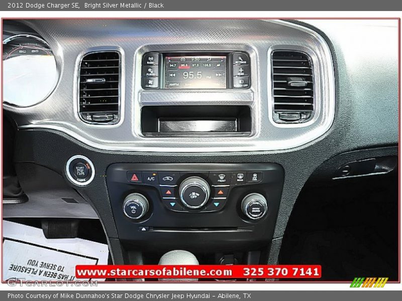 Bright Silver Metallic / Black 2012 Dodge Charger SE