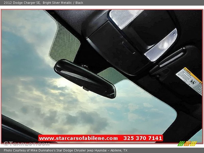 Bright Silver Metallic / Black 2012 Dodge Charger SE
