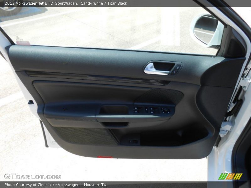 Candy White / Titan Black 2013 Volkswagen Jetta TDI SportWagen