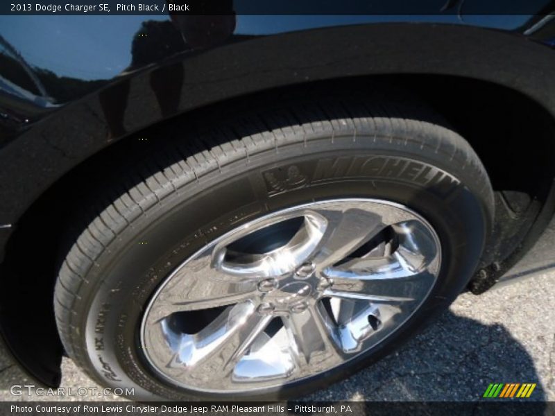 Pitch Black / Black 2013 Dodge Charger SE