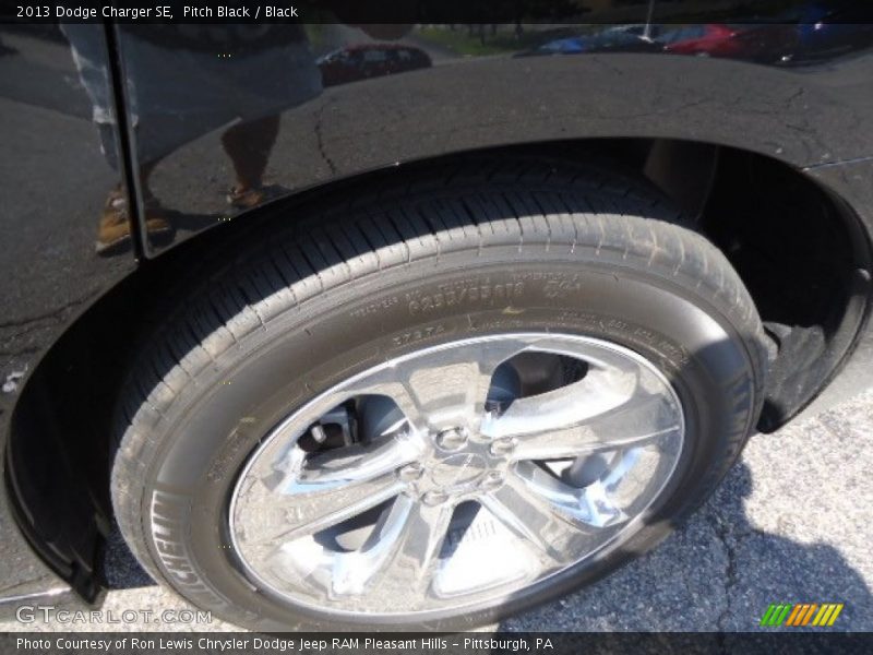 Pitch Black / Black 2013 Dodge Charger SE