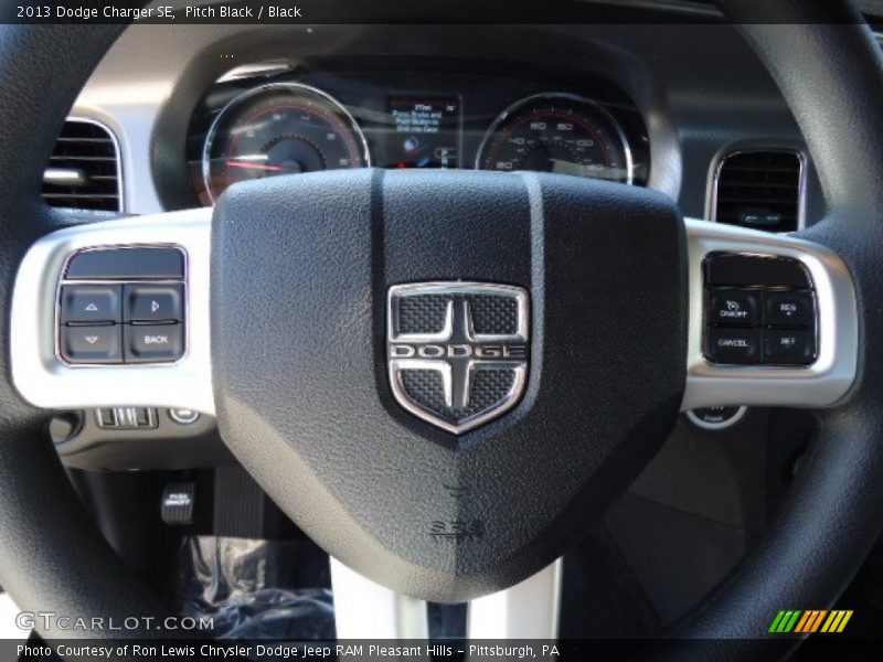 Pitch Black / Black 2013 Dodge Charger SE